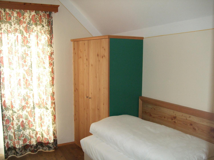 Bedroom, Hotel & Restaurant Gassenwirt, Bolzano