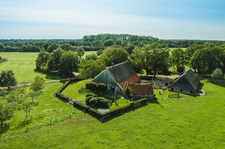 Others 4, Stylish Farmhouse Escape, Wierden
