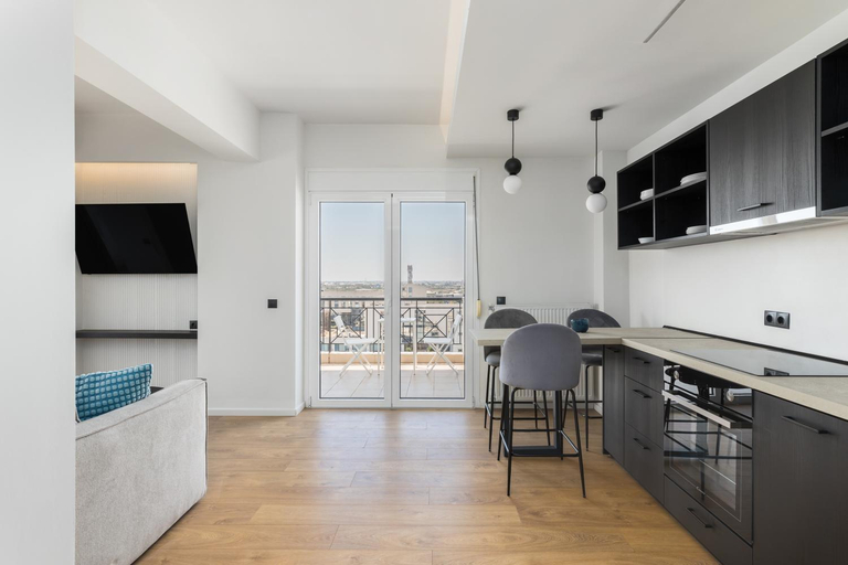 Others 4, Celine: Apartments in the center, Central Macedonia