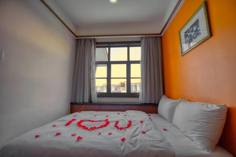 Bedroom 2, AlexaPD Private Water Chalets, Port Dickson