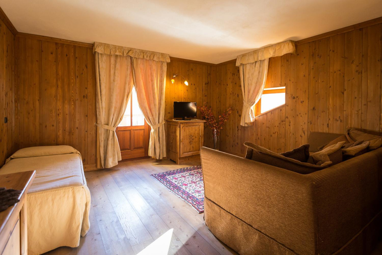 Bedroom 4, Hotel Lyshaus di Gressoney Saint Jean, Aosta