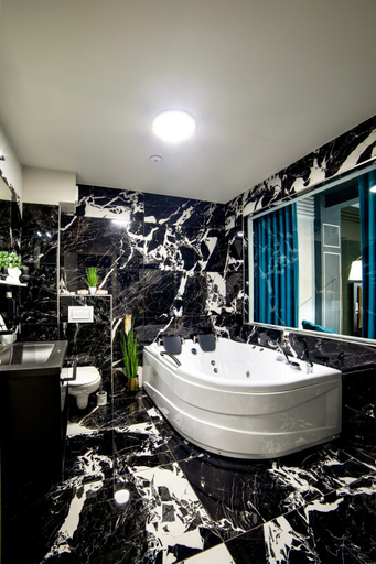 Bathroom, Hotel Nordic Twins & Wellness, Radauti