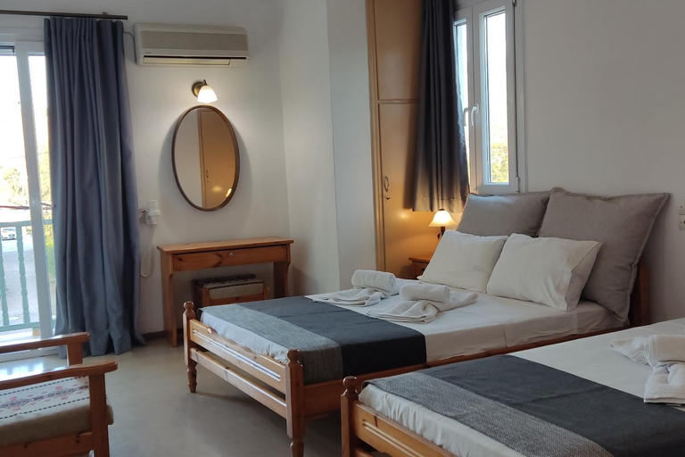 Bedroom 3, Hotel Ilion, North Aegean