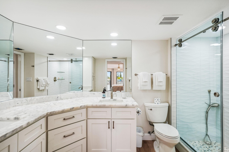 Bathroom 5, Land's End 4-204 Bay Front - Premier, Pinellas