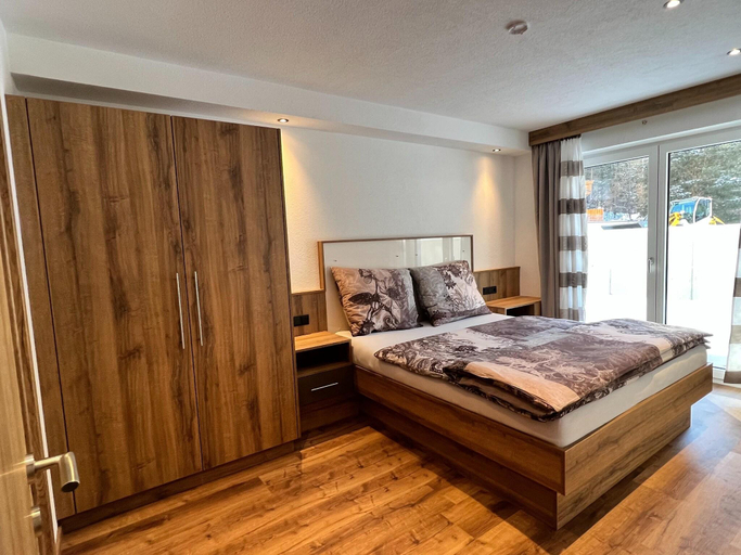 Bedroom 2, Apartment in Solden near Ski Lifts, Imst