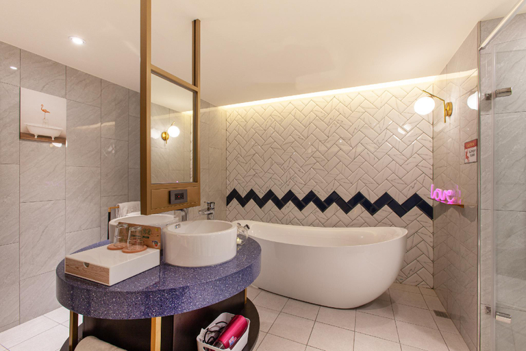 Bathroom 3, Lilai Motel, Taoyuan