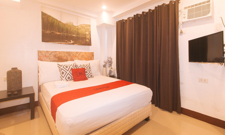 Bed, RedDoorz at Villa Casita Heritage Tagaytay, Tagaytay City