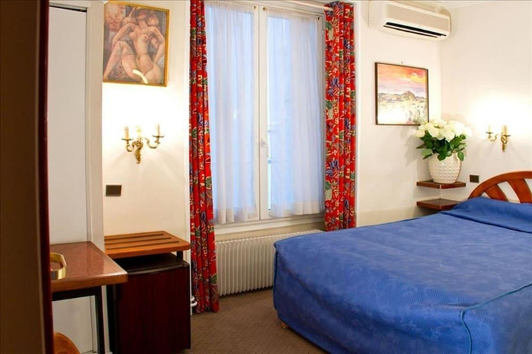 Bedroom 2, Hotel La Sanguine, Paris