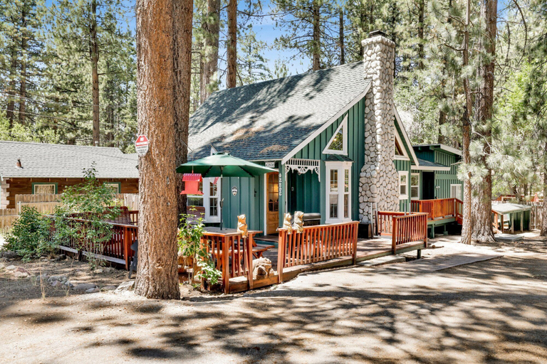 Exterior & Views 2, Twin Pines Lodge #2458, San Bernardino