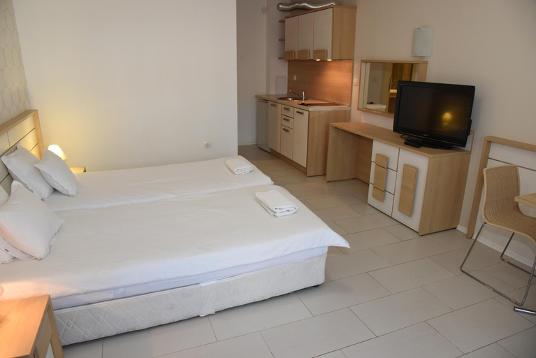 Bedroom 2, Hotel Paradise Garden, Sozopol