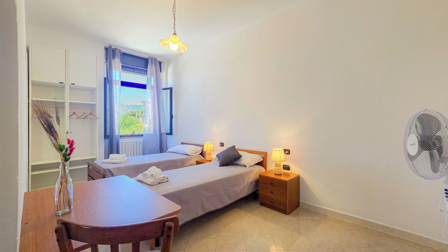 Bedroom 2, Ostello Brebei Niedda, Carbonia-Iglesias