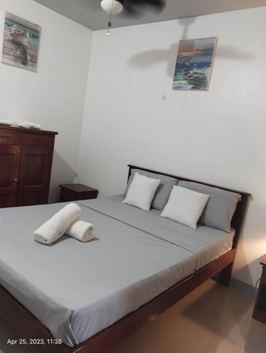 Bedroom 2, Garden Village Resort, Moalboal