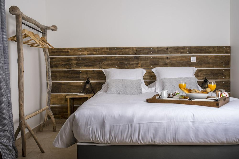 Bedroom 2, La Tissandiere, Lot