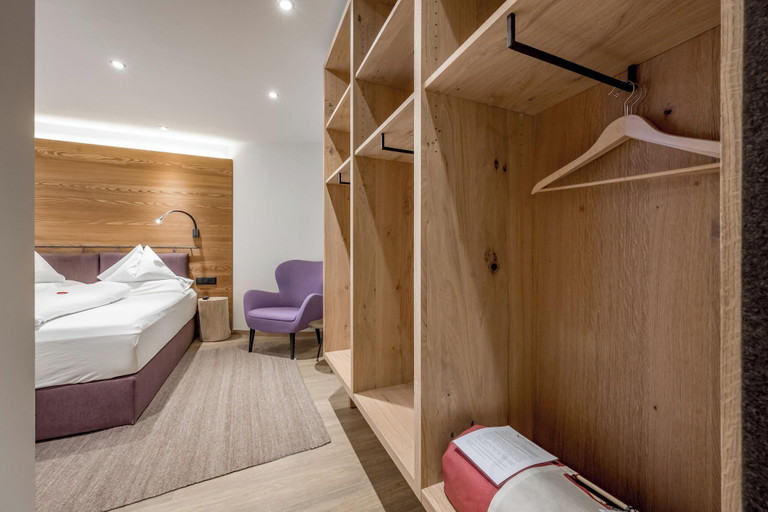 Bedroom 3, Chalet Silvretta Hotel & Spa, Inn
