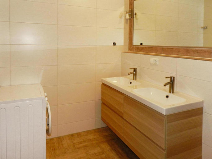 Bathroom 2, Ferienwohnung Landblick, Rastede, Ammerland