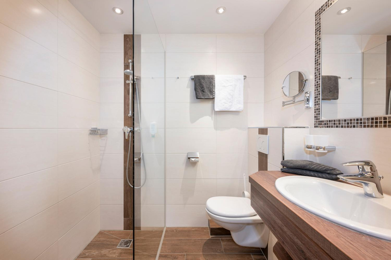 Bathroom 4, Bliem's Familienhotel, Liezen