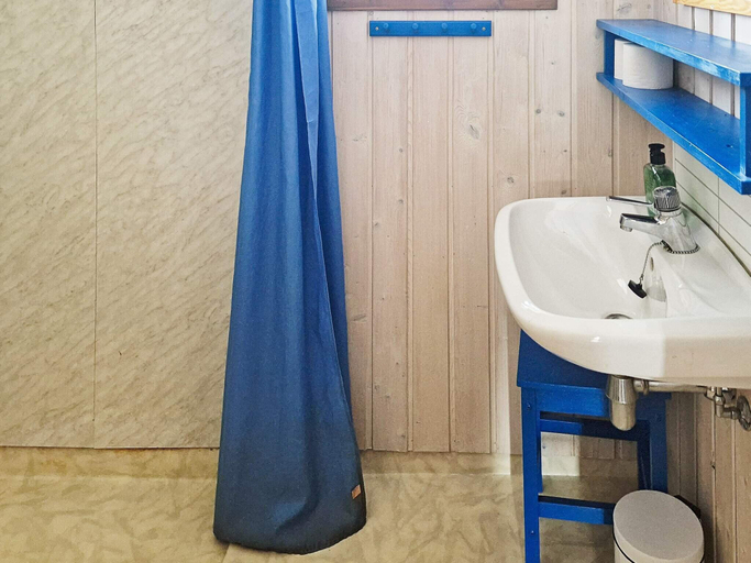 Bathroom, person holiday home in Nordli-By Traum, Lierne