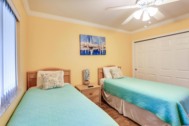 Bedroom 3, Land's End 6-303 Beach Front - Premier, Pinellas