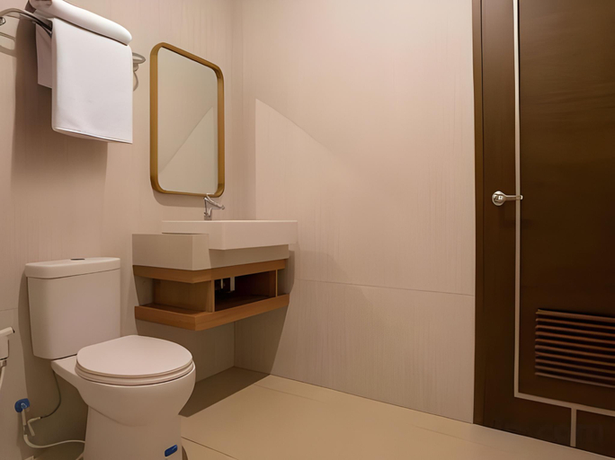 bathroom 6