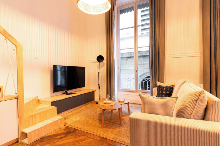 Living area 5, Dify Opera Diva - Hotel de Ville, Rhône