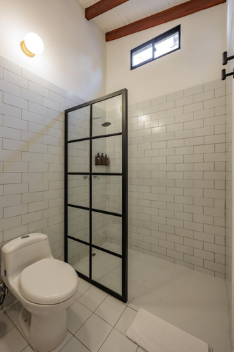 Bathroom 4, The Somos Flats Laureles, Medellín