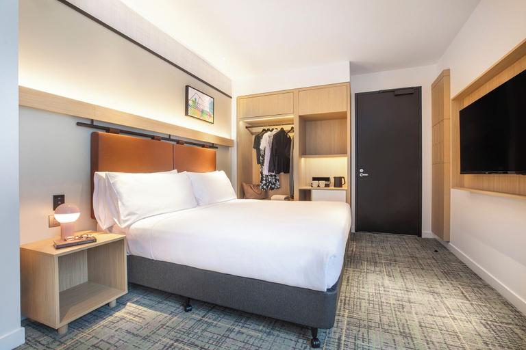 Bedroom 5, Holiday Inn MELBOURNE BOURKE STREET MALL by IHG, Melbourne