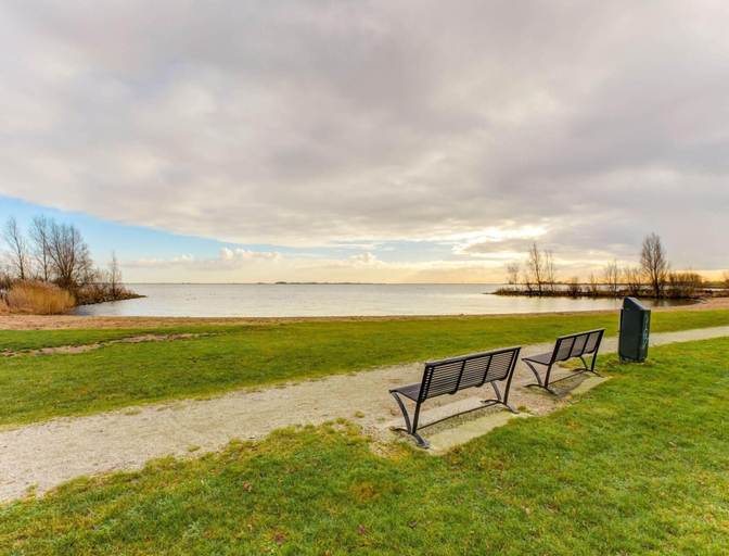 View from property 2, Houseboat in Volendam Near Fort Edam, Edam-Volendam