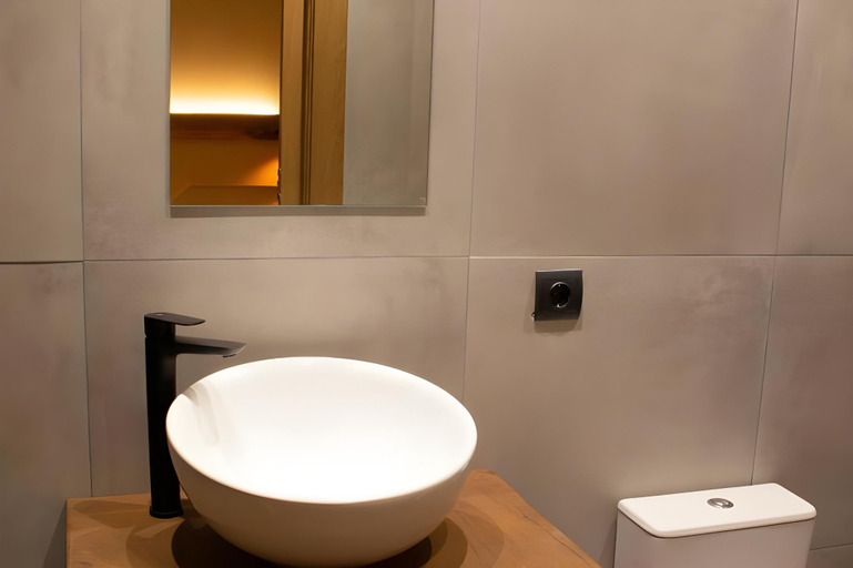 Bathroom, Domus Oncinae, León