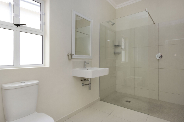 Bathroom 4, Ocean View Family Beach House, Overberg
