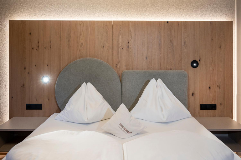 Bedroom 3, Bliem's Familienhotel, Liezen