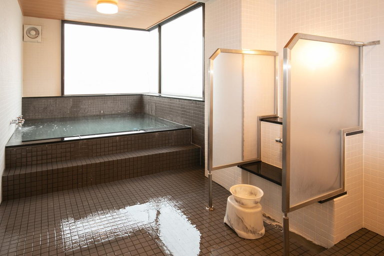 Bathroom 3, Kochi Sunrise Hotel, Kōchi