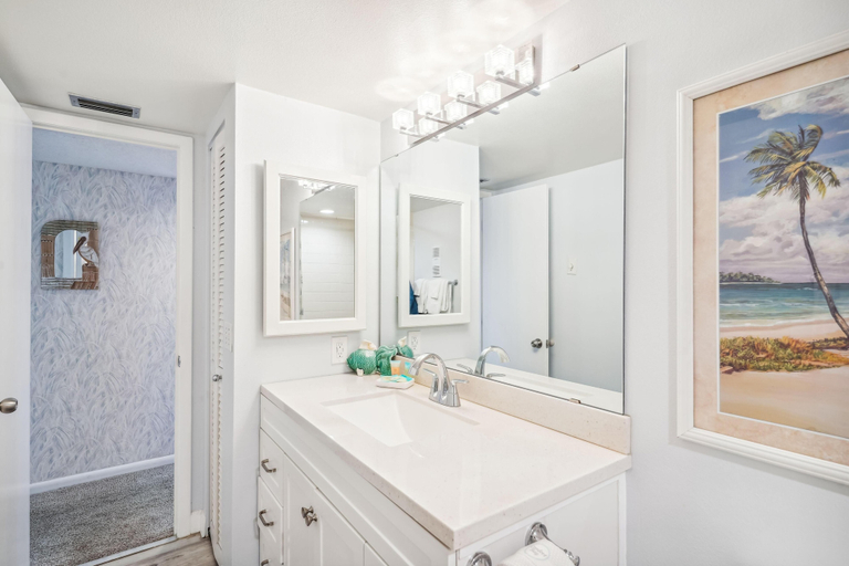 Bathroom 4, Land's End 1-307 Gulf View, Pinellas