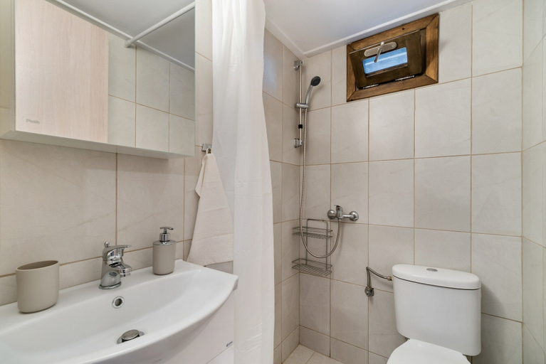 Others 5, Snug Apartment in Agios Nikolaos With Garden, Central Macedonia