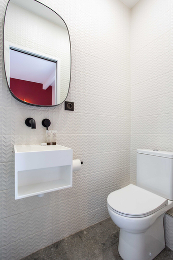 Bathroom 4, Cosy Bedroom - Tour Eiffel / Champs de Mars 9A, Paris
