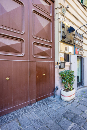 Front of property 5, Blu Suite by Napoliapartments, Napoli