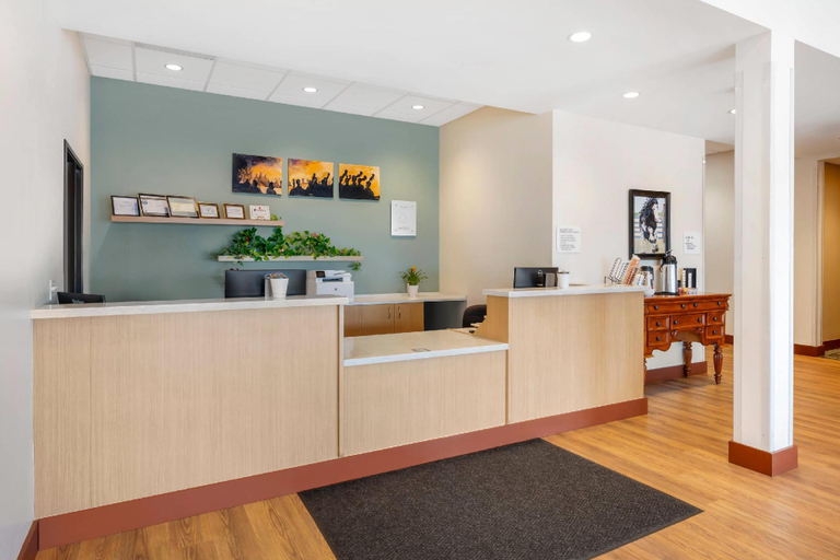 Public Area 2, Radisson Hotel Pendleton Airport, Umatilla