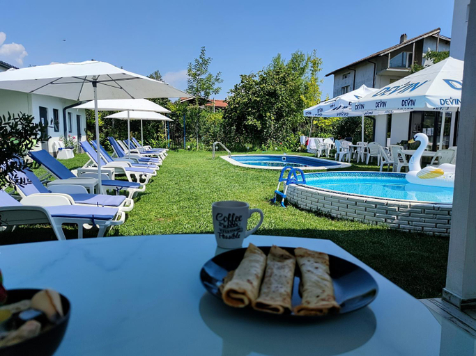 Sport & Beauty 5, Weißer Schwan Белият лебед, Dolni Chiflik
