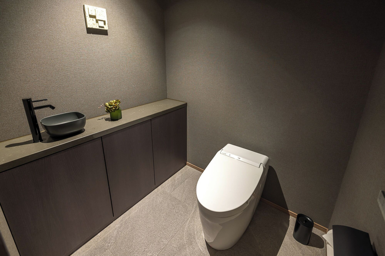 Bathroom 3, Kinugawa Keisui, Nikkō