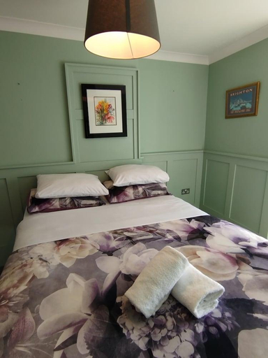 Bedroom 2, The Willows Hotel, Brighton and Hove
