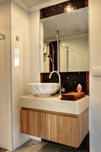 Bathroom 4, Amazon Residence Unit B1-217, Pattaya