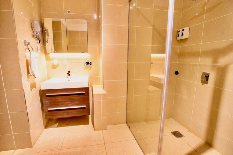 Bathroom 2, Lion Villas, Westlands
