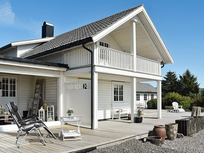 Exterior & Views 2, Holiday Home in Tornes I Romsdal, Fræna