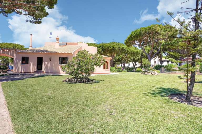 Others 5, Villa in Vilamoura With Pool Near Beach, Loulé