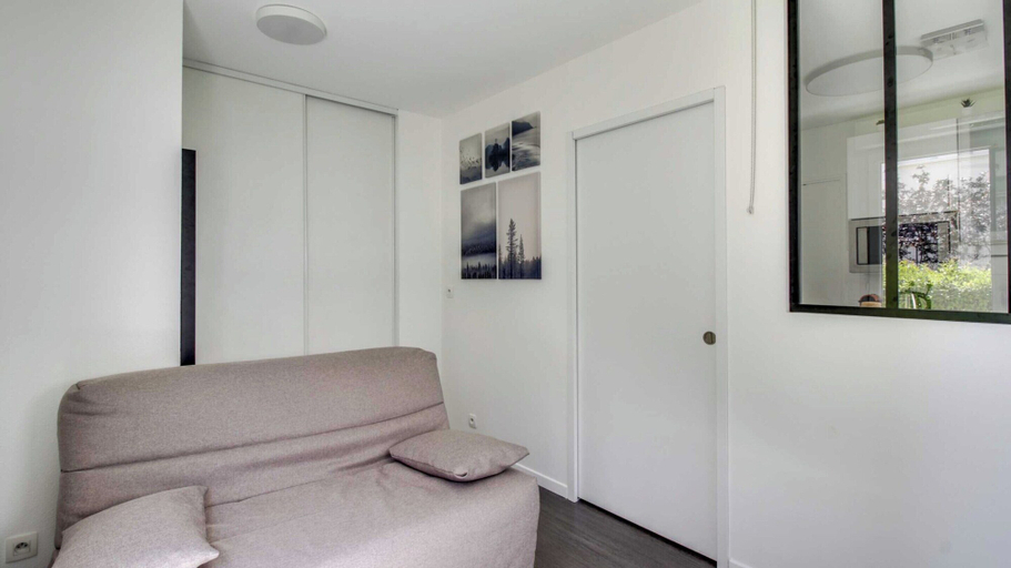 Living area, Dify Malot - Jean Mace, Rhône