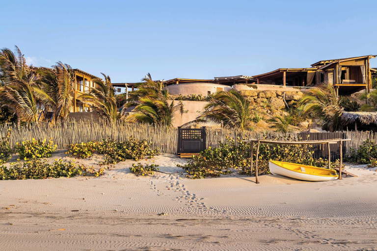 Room 4, w Enjoyable 4BR w Pool in M Ncora, Talara