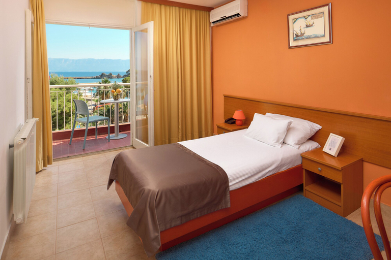 Bedroom 3, Hotel Faraon, Trpanj