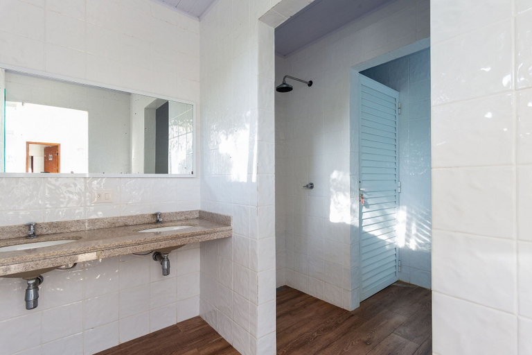 Bathroom 4, Bz10 Casa 4 suítes em condomínio clube, Armação dos Búzios