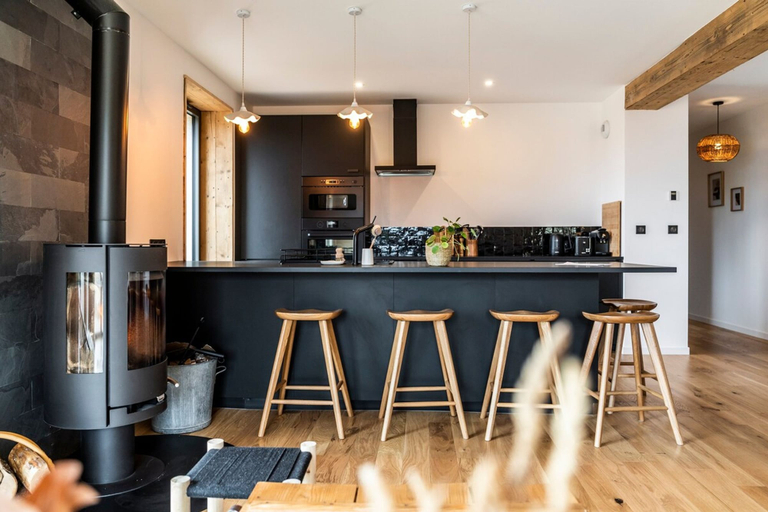 Room 3, Gite d Exception 6 Personnes, Jura
