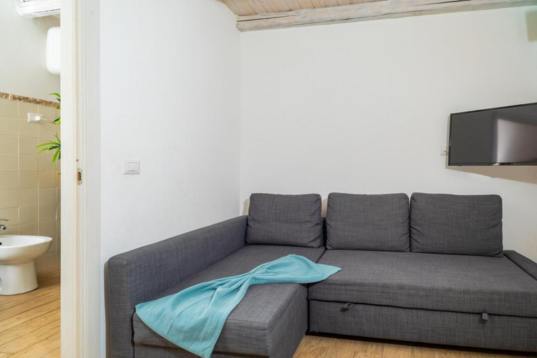 Others 3, mungiBEDdu Apartment, Catania