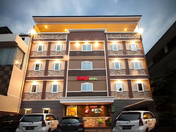 Exterior & Views 1, Hin's Hotel, Jakarta Barat